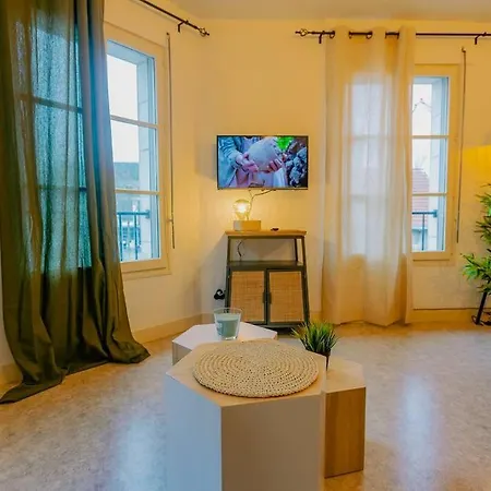 Appartement Romance Florale Troyes Exterior foto