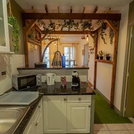 Appartement Romance Florale Troyes Exterior foto
